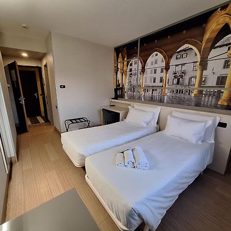 B&B Hotel Udine Eksteriør billede
