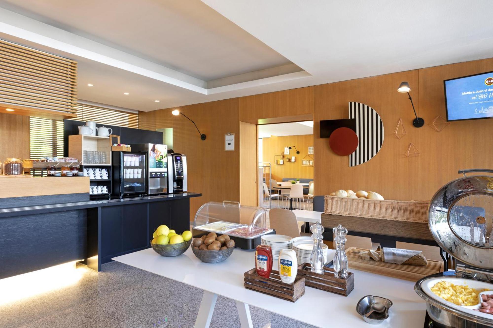 B&B Hotel Udine Eksteriør billede