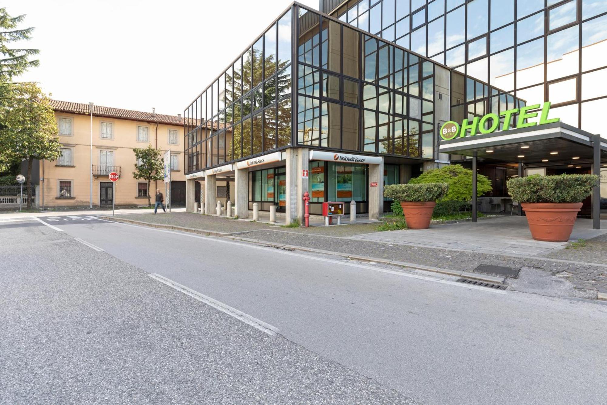 B&B Hotel Udine Eksteriør billede