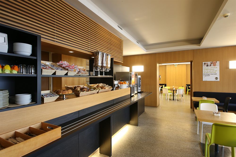 B&B Hotel Udine Eksteriør billede