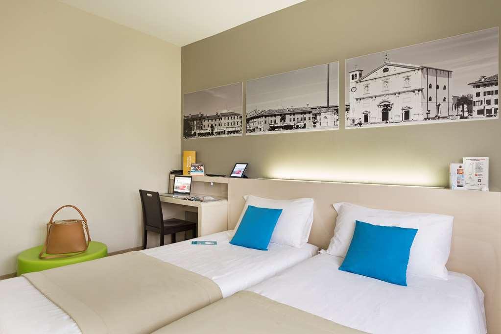 B&B Hotel Udine Værelse billede